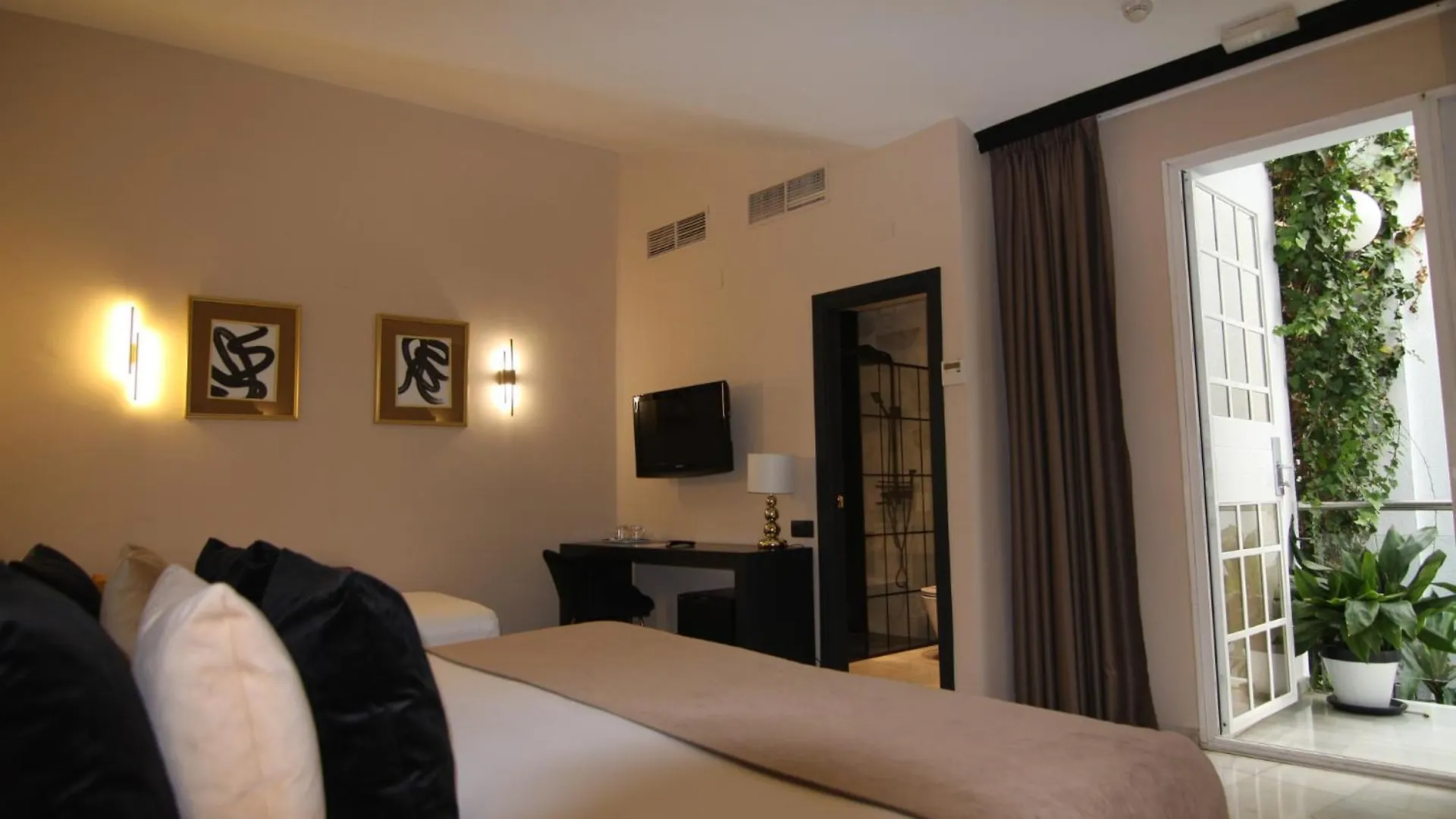 Hotel San Gil Seville
