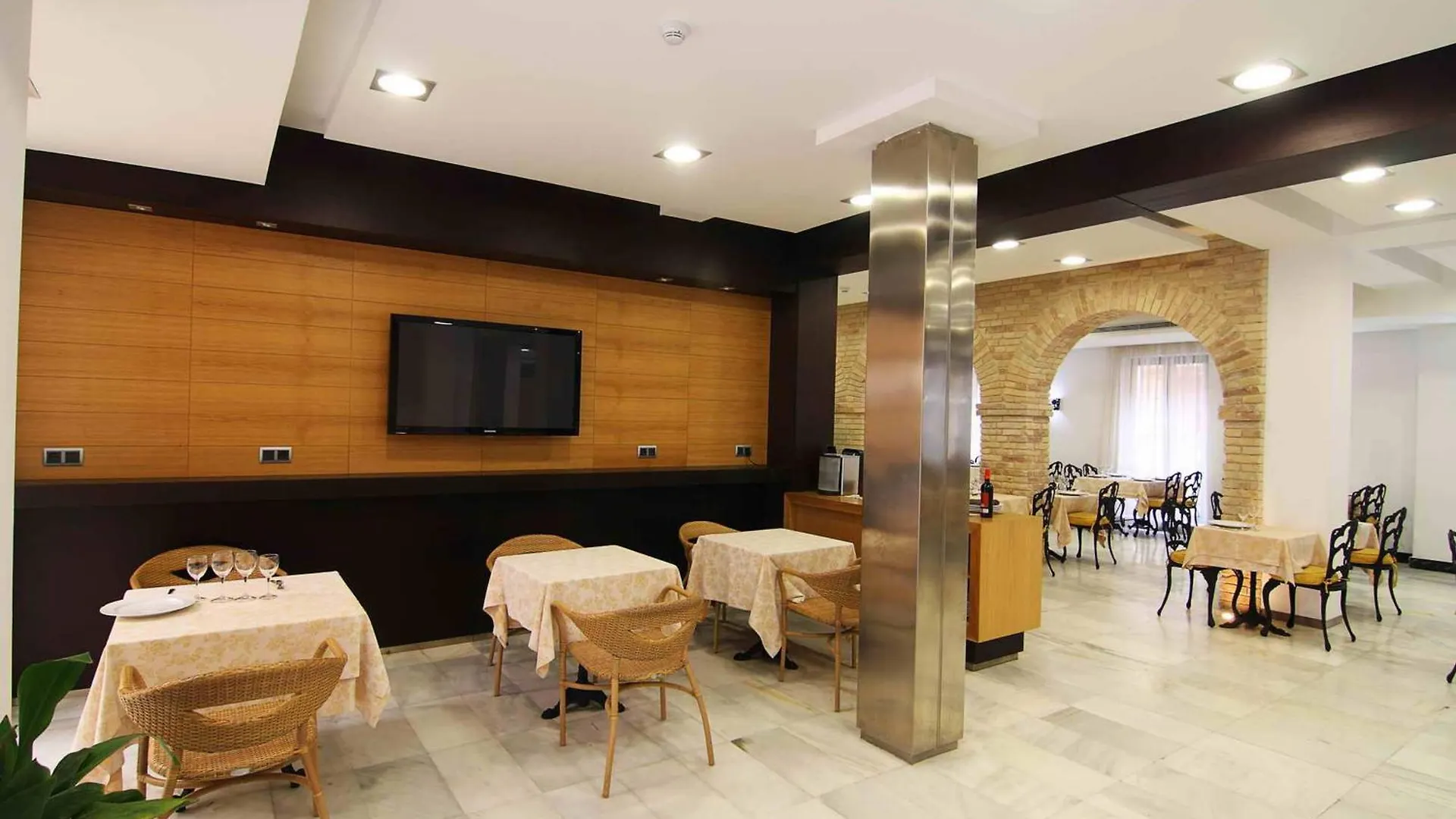 ****  Hotel San Gil Seville Spain