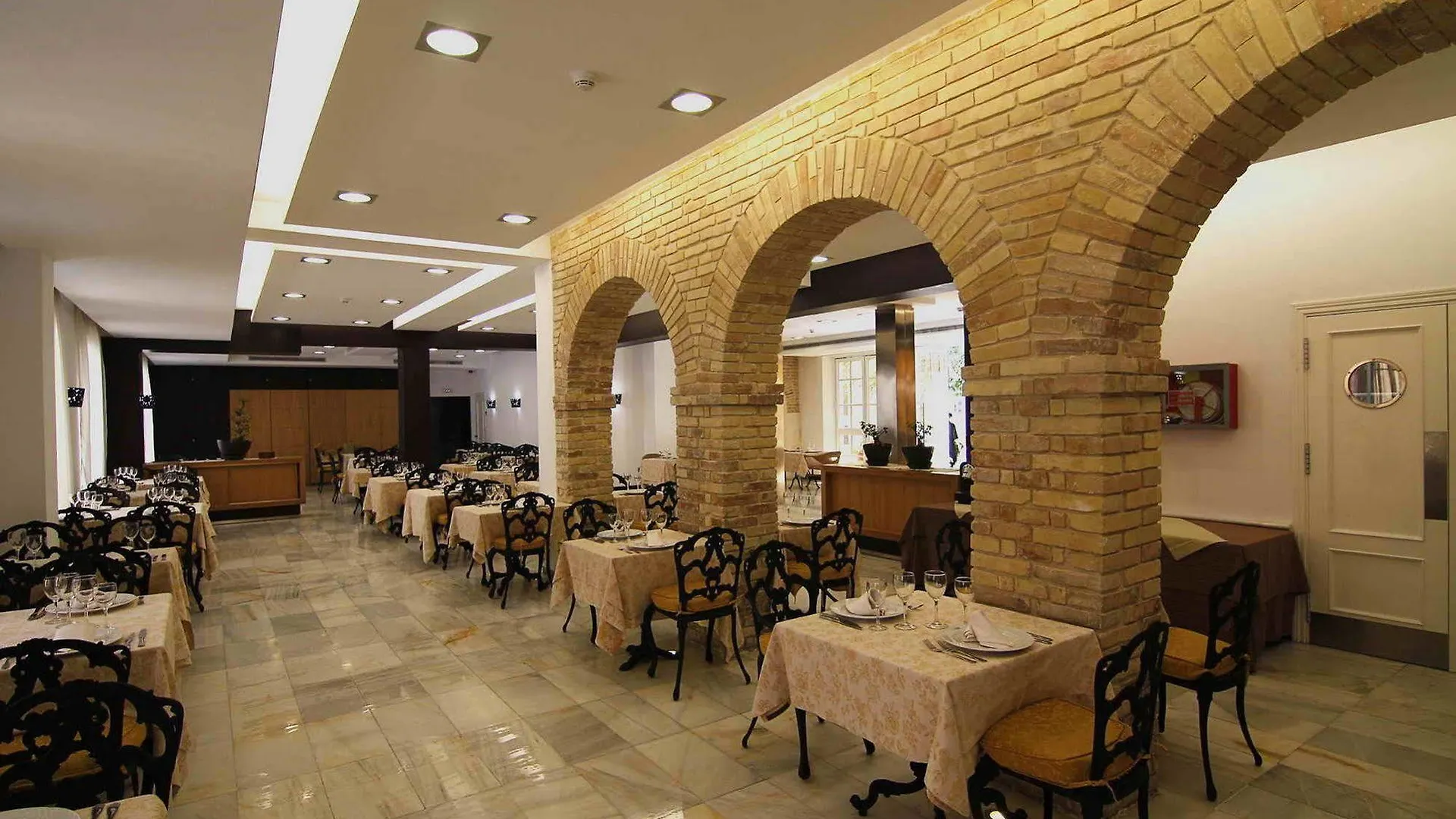 Hotel San Gil Seville 4*,